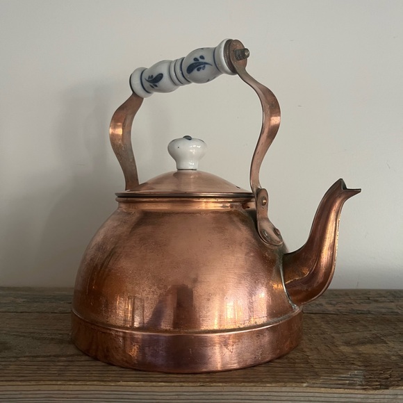 Copper Tea Kettle with Ceramic Handle - Picture 3 of 6
